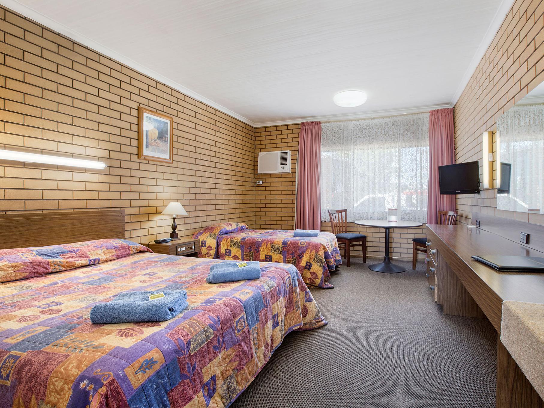 Boomerang Hotel Lavington Zewnętrze zdjęcie