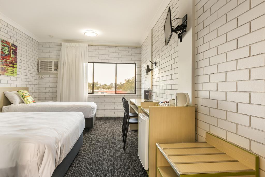 Boomerang Hotel Lavington Zewnętrze zdjęcie