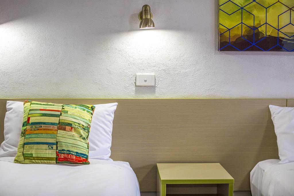 Boomerang Hotel Lavington Zewnętrze zdjęcie