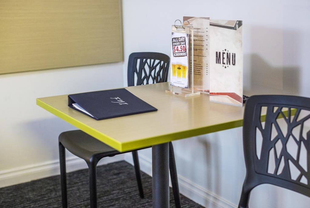 Boomerang Hotel Lavington Zewnętrze zdjęcie