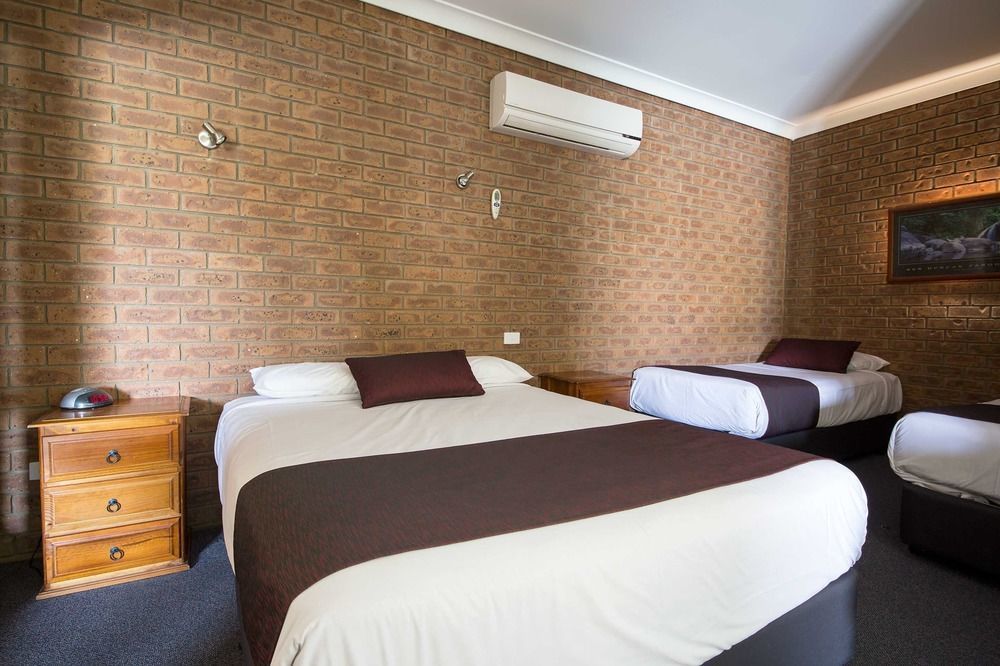 Boomerang Hotel Lavington Zewnętrze zdjęcie