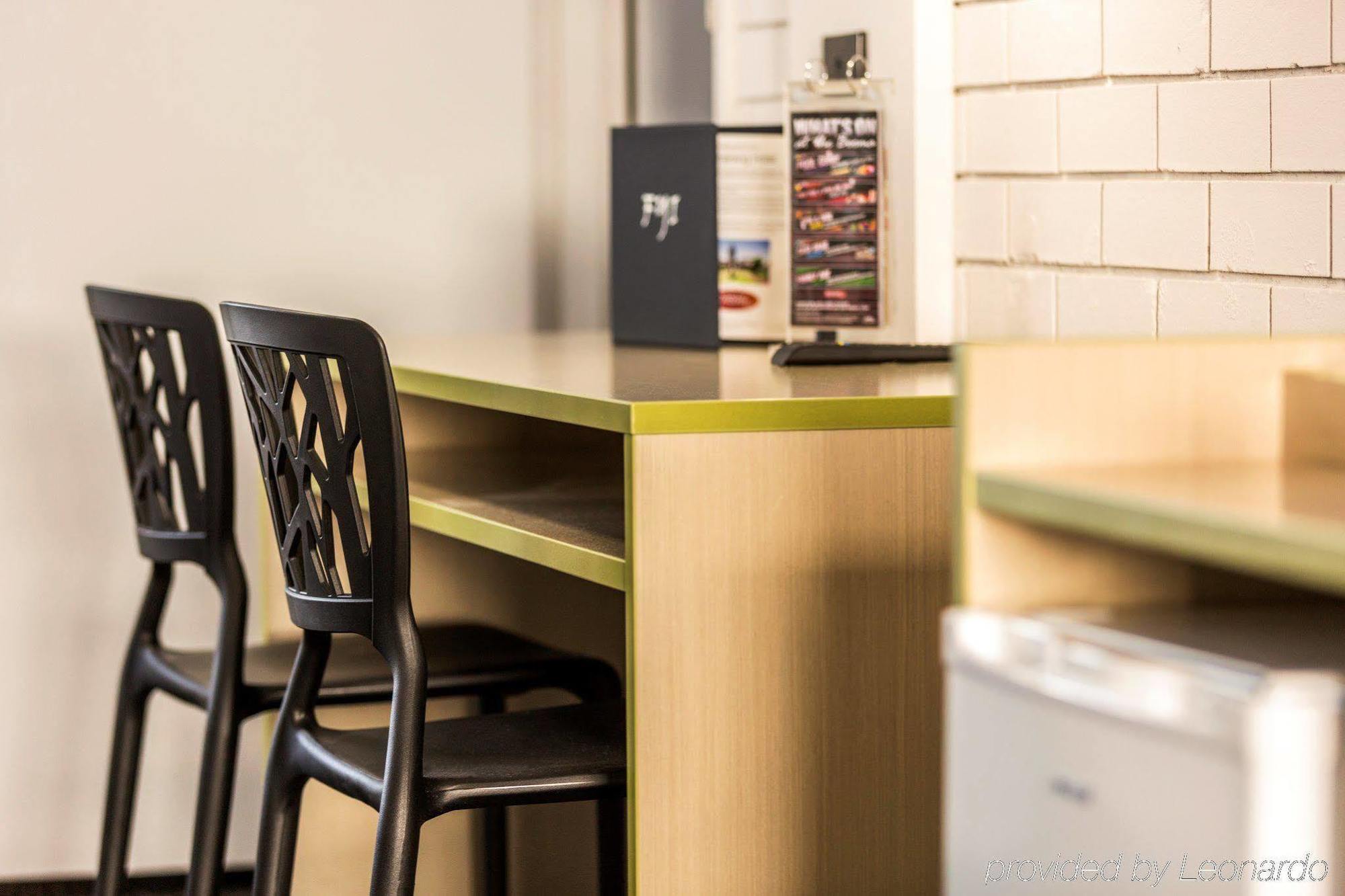 Boomerang Hotel Lavington Zewnętrze zdjęcie