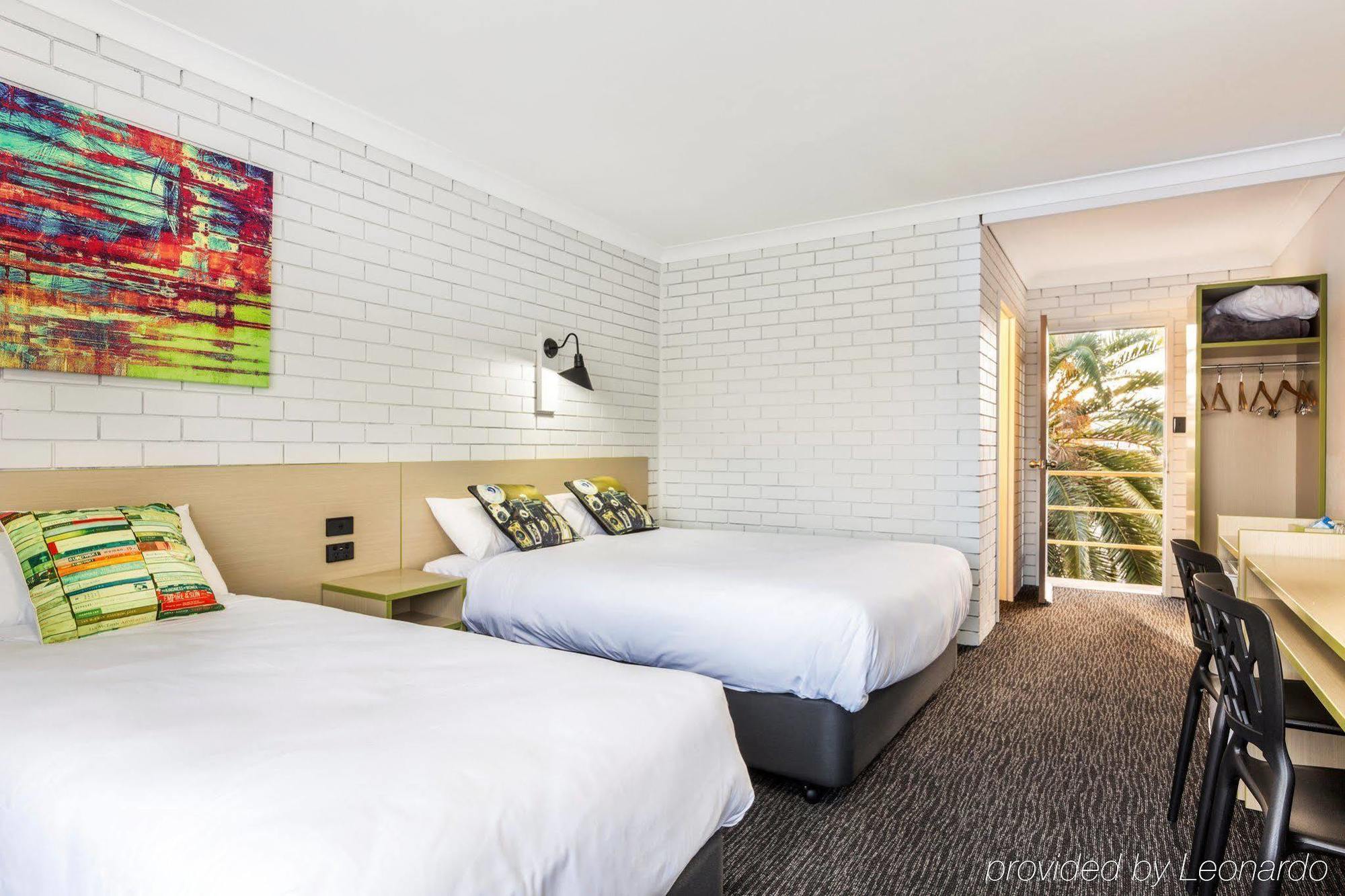 Boomerang Hotel Lavington Zewnętrze zdjęcie